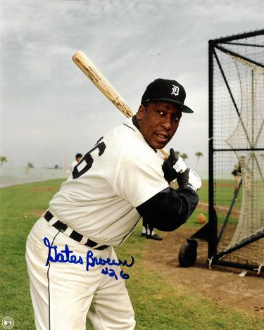 Picture of Athlon Sports CTBL-028119 Gates Brown Signed Detroit Tigers 8 x 10 in. Photo No.26 - Bat on Shoulder & Blue Signature
