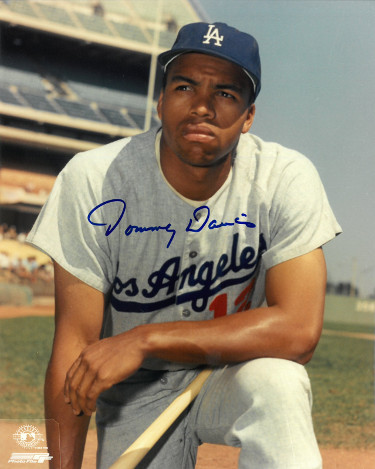 CTBL-028161 Tommy Davis Signed Los Angeles Dodgers 8 x 10 in. Photo - On Knee