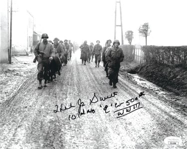 CTBL-027724 Herb Jr Suerth Signed WWII Vintage B&W 8 x 10 in. Photo - JSA No.II11558 - Band of Brothers-101st-E Co-506th