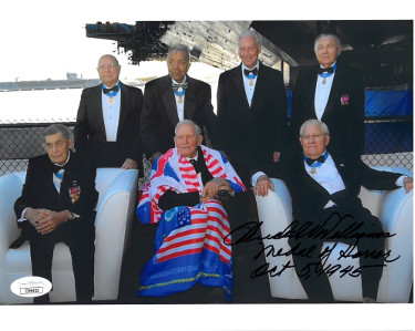 CTBL-028461 Hershel W. Williams Signed WWII Vintage Color 8 x 10 in. Photo Medal of Honor Oct 5, 1945 - JSA No.JJ96453