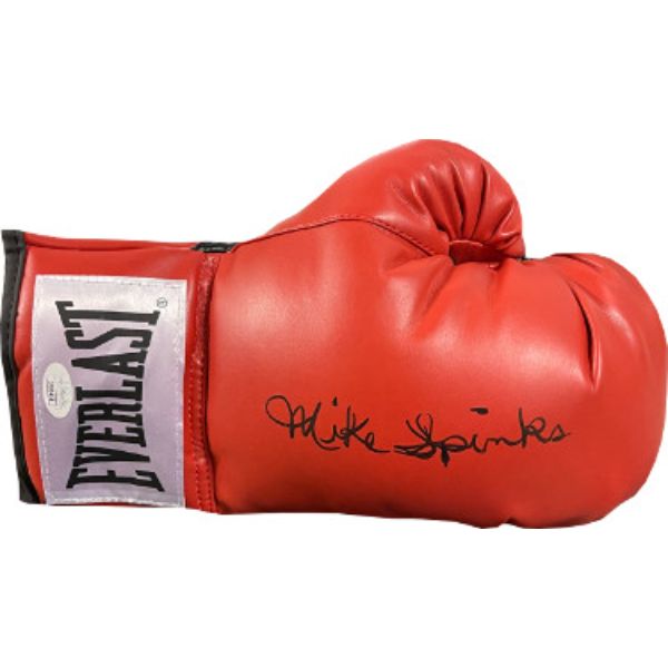 Picture of Athlon Sports CTBL-030827 Michael Spinks Signed Everlast Right Boxing Glove&#44; Red - JSA - JJ03458