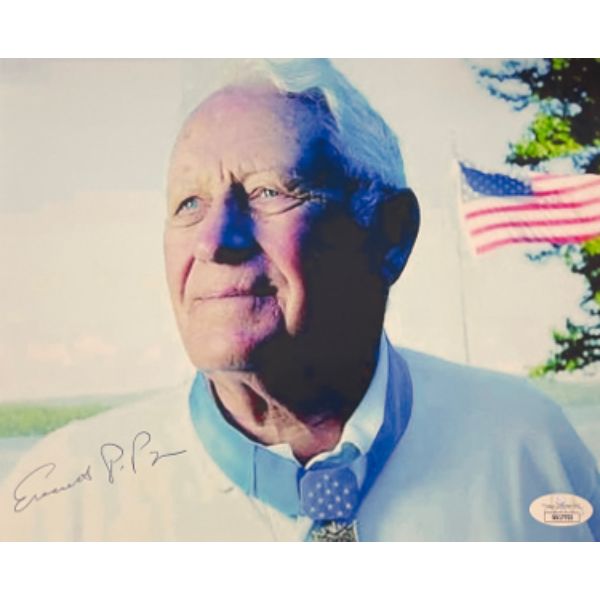 Picture of Athlon Sports CTBL-031022 8 x 10 in. Everett Pope Signed WWII Peleliu Photo, JSA - No.SS17703 - Medal of Honor Recipient