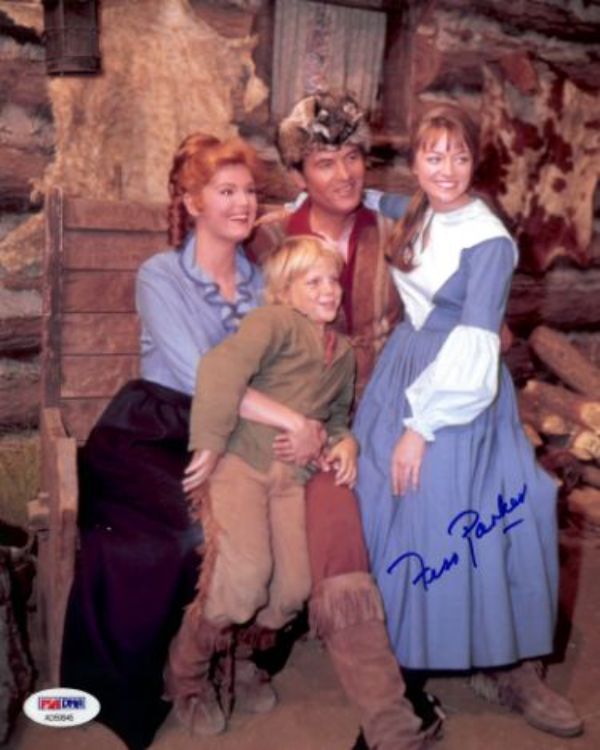CTBL-034146 8 x 10 in. Fess Parker Signed Vintage Family Cast PSA-AD59945 Daniel Boone & Davy Crockett Autographed Photo -  RDB Holdings & Consulting, CTBL_034146