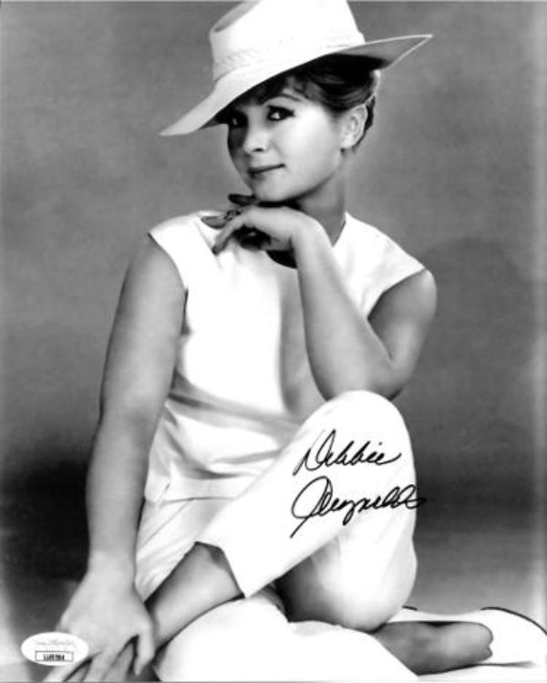 CTBL-031839 8 x 10 in. Debbie Reynolds Signed Vintage JSA-LL60564 Autographed Photo, Black & White -  RDB Holdings & Consulting, CTBL_031839