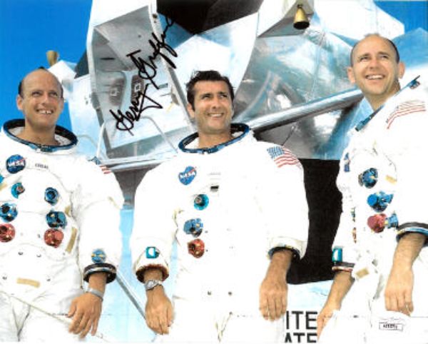 CTBL-034074 8 x 10 in. Gerald Gerry Griffin Signed Apollo 13 Flight Director Color Photo with JSA No.AC92731