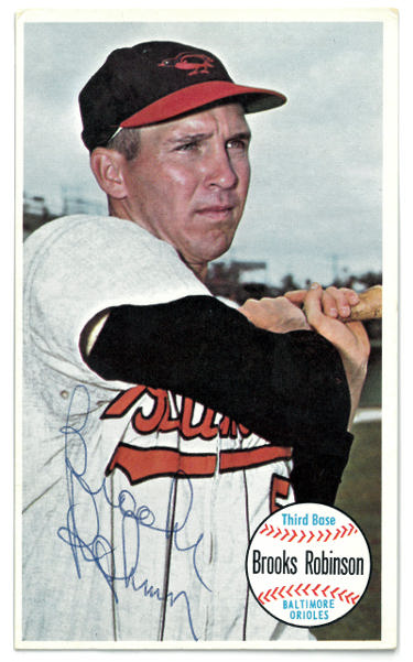 CTBL-036485 Brooks Robinson Signed 1964 Topps Giants Baltimore Orioles Baseball Card - No.50