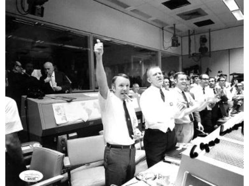 CTBL-031605 Glynn Lunney Signed Nasa Apollo 13 Flight Director Vintage B&W 8 x 10 in. Photo - JSA No.SS51570