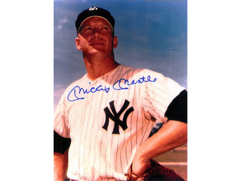 Picture of RDB Holdings & Consulting CTBL-041066 8 x 10 in. Mickey Mantle Signed York Yankees Color MLB Photo - Beckett Review