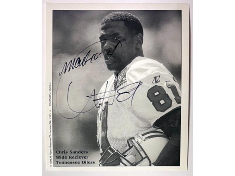 Picture of RDB Holdings & Consulting CTBL-040901 5 x 6 in. Chris Sanders Signed Tennessee Oilers Titans Black & White NFL Photo - COA