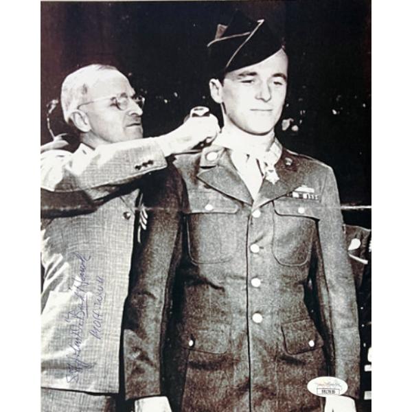 Picture of RDB Holdings & Consulting CTBL-034225 John Bud Hawk Signed WWII Vintage B&W 8 x 10 in. Photo - JSA No.SS17656 -Medal of Honor & June 20&#44; 1945