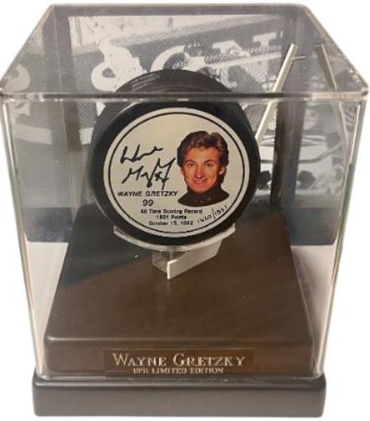 CTBL-042523 Wayne Gretzky Signed All Time Scoring Record LE & 1851 LA Kings football NHL Hockey Puck & Case - Beckett & COA