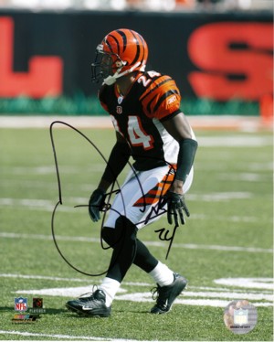 Picture of Athlon CTBL-00470a Deltha ONeal Signed Cincinnati Bengals 8 x 10 Photo