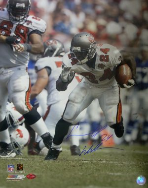 Picture of Athlon CTBL-004174b Carnell Williams Signed Tampa Bay Buccaneers 16 x 20 Photo- Williams Hologram