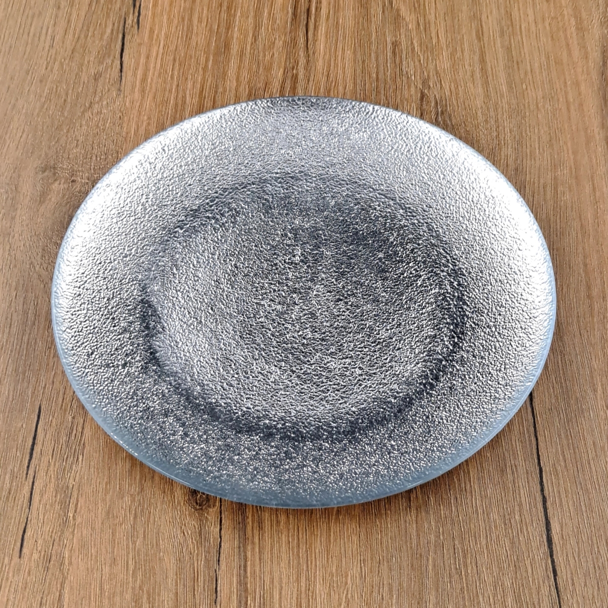 Picture of Red Pomegranate Collection 4971-2 8.25 in. Aura Salad Plates, Silver - Set of 4