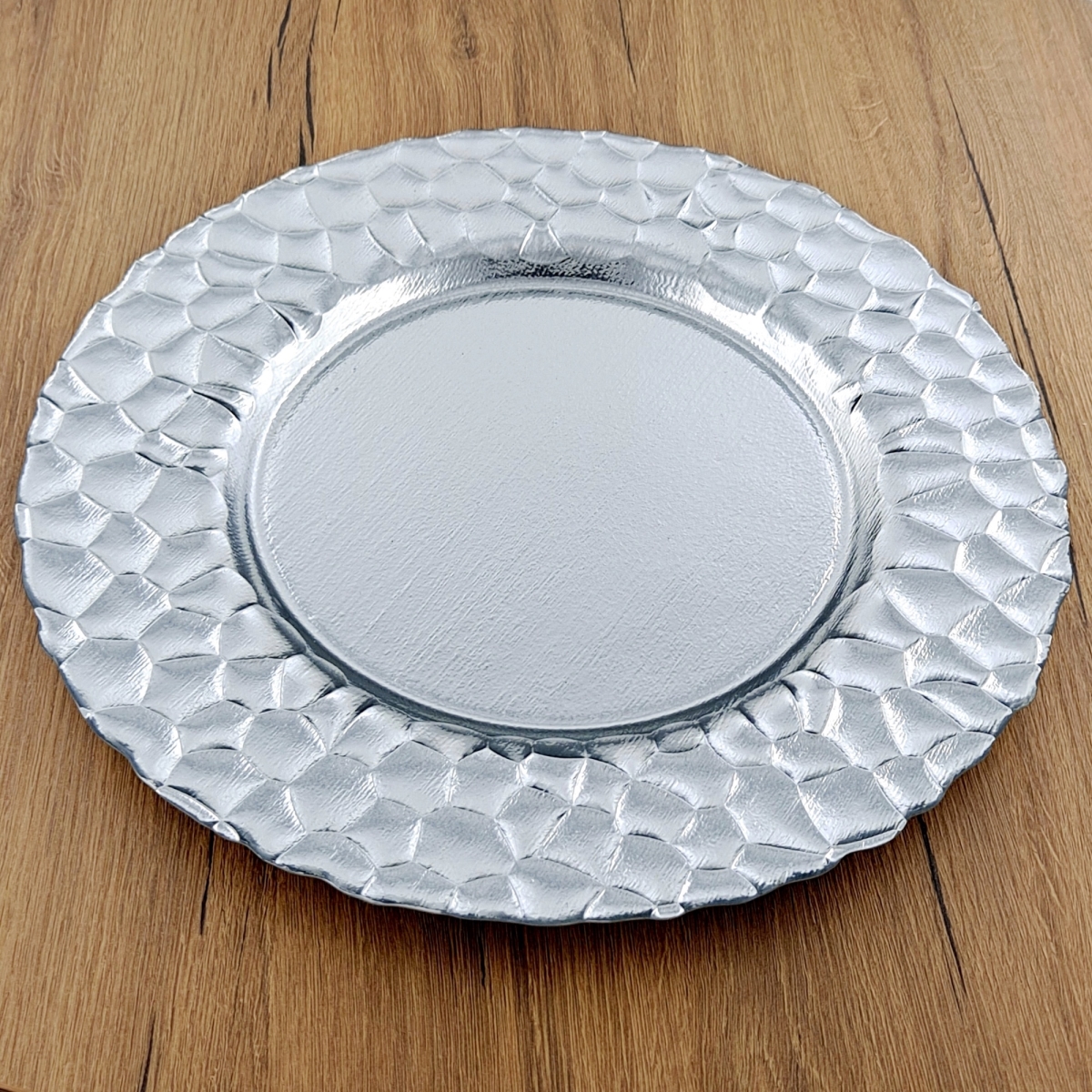 Picture of Red Pomegranate Collection 7533-2 13 in. Rocher Charger Plate, Silver