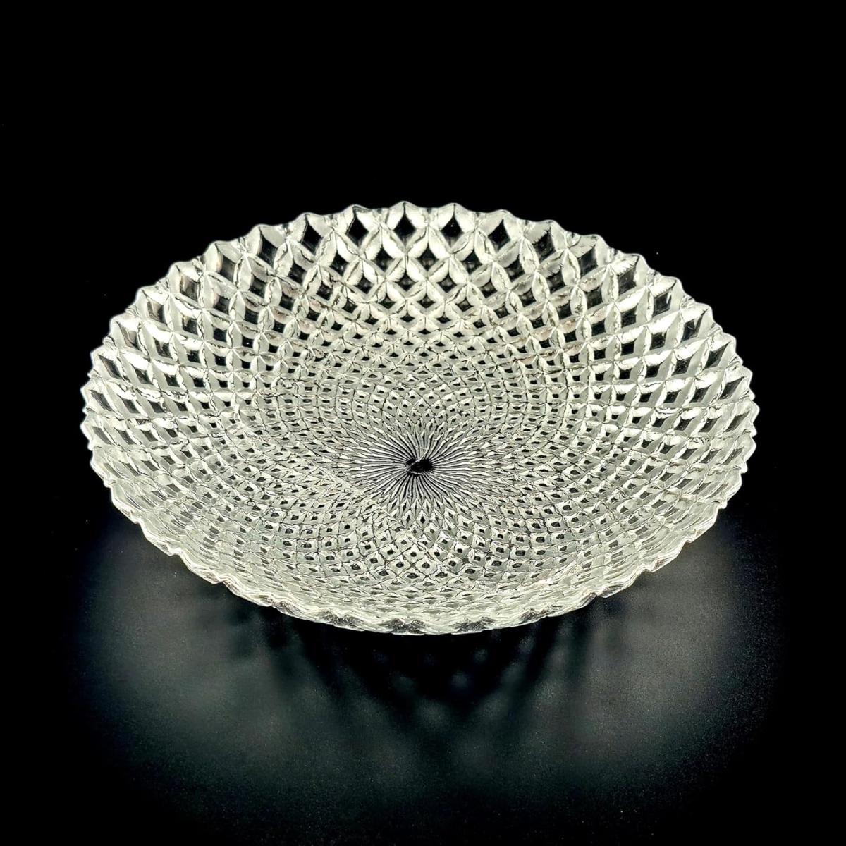 Picture of Red Pomegranate Collection R1254-2 Pavo Gilded Glass Soup Plate, Silver