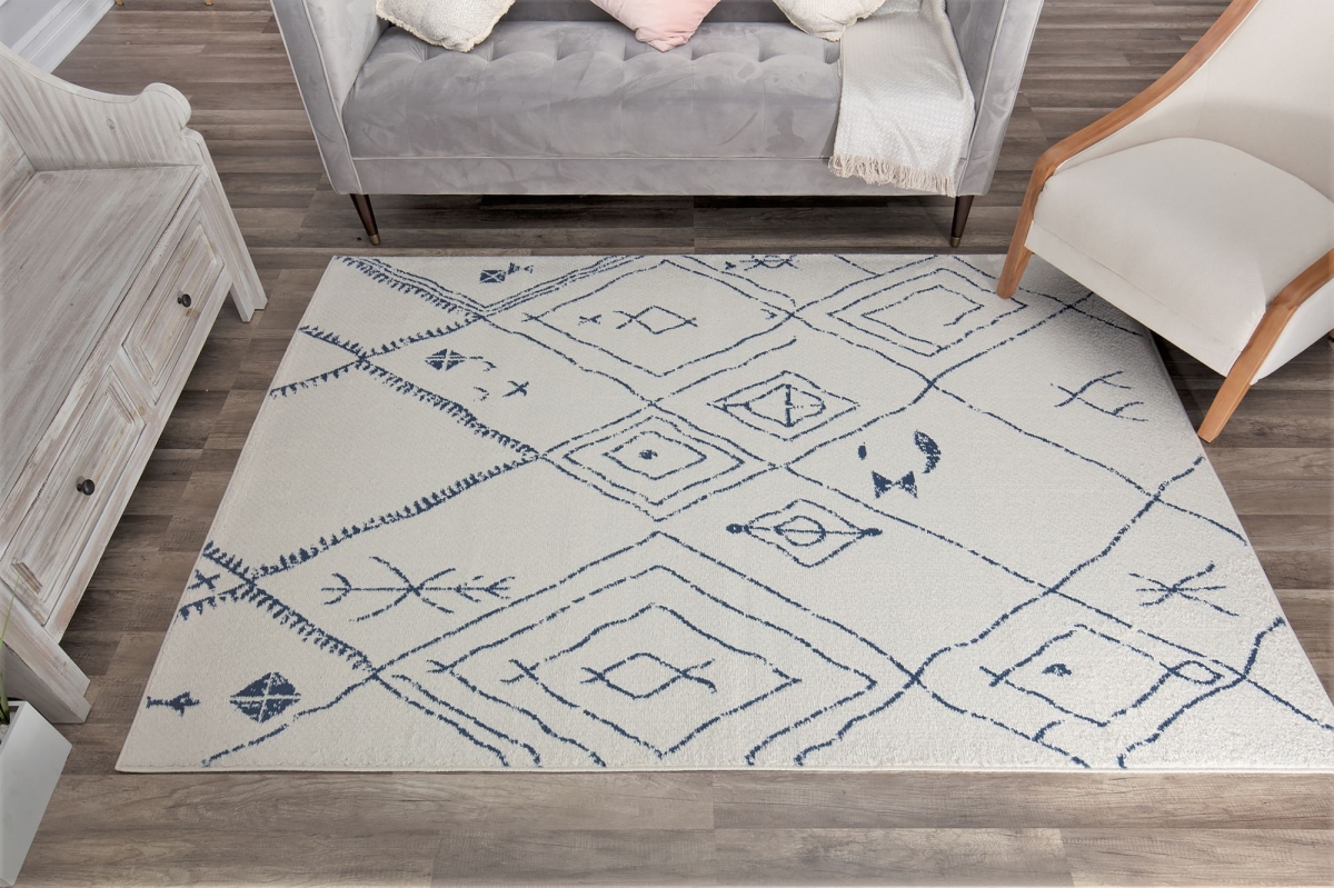 RA30047 2 ft. 6 in. x 4 ft. Gallagher GL20A Etched Diamond Vintage Transitional White Area Rug