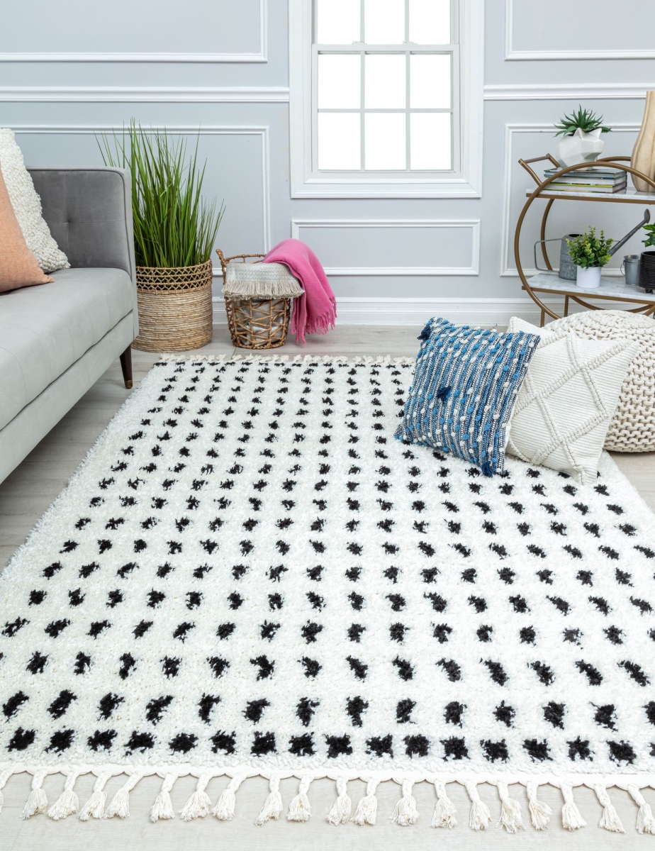 RA32555 2 ft. 6 in. x 4 ft. BT15B Calm Creation Dots Modern White Area Rug