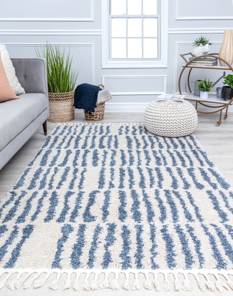 RA32589 5 x 7 ft. BT30B Winters Eve Geometric & Stripe Modern White Area Rug