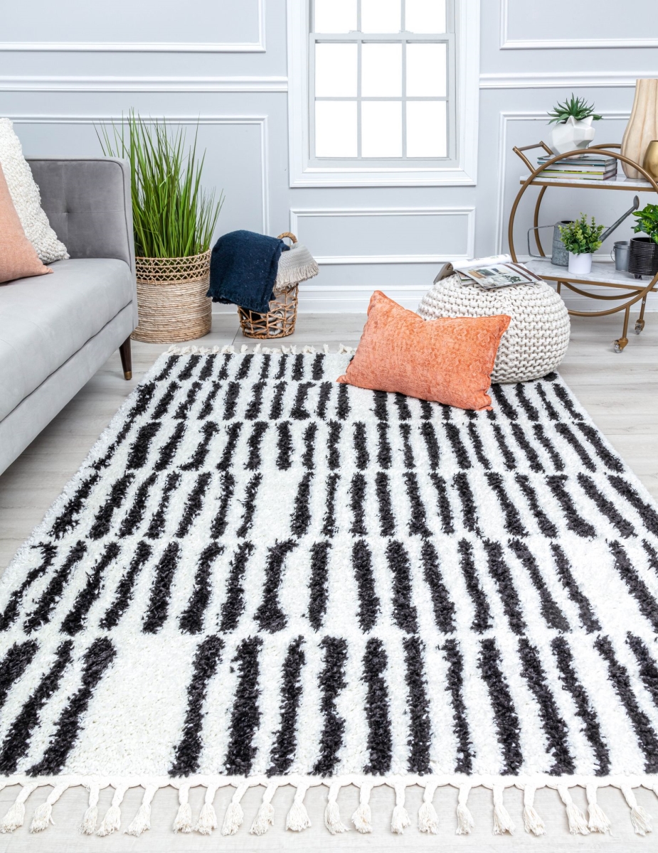 RA32597 5 x 7 ft. BT30D White Rain Geometric & Stripe Modern White Area Rug