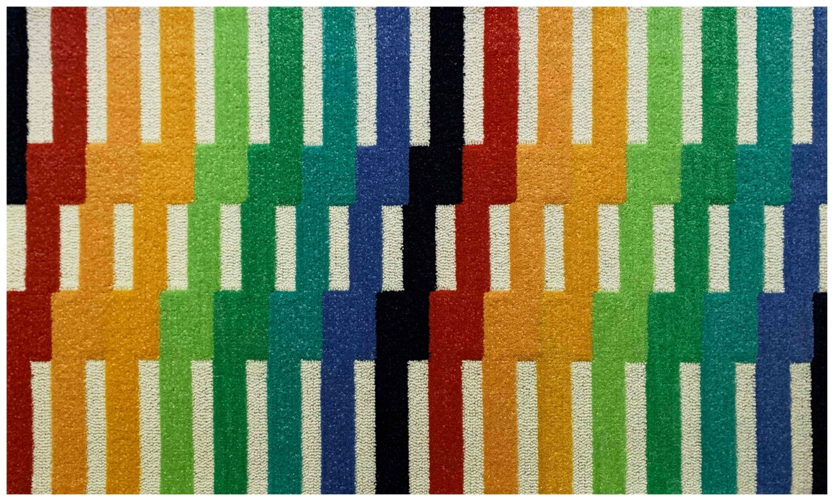 71316D 4.7 x 7.7 Offset Rainbow Zig Zag Rug