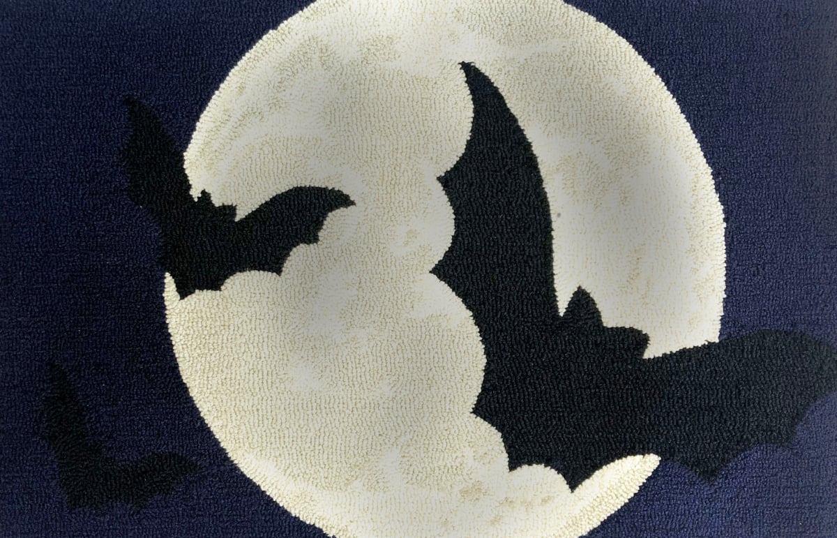 26425A Batty Moon Size 24X36