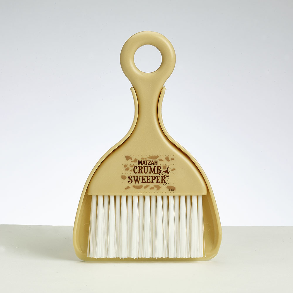 KWPP-7 5.75 x 3.75 in. Plastic Passover Matzah Crumb Sweeper Carded