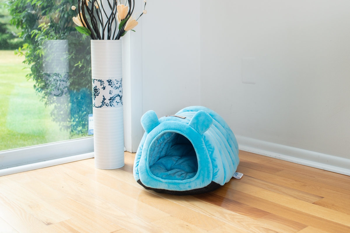Picture of Armarkat C90CTL Tube Shape Cat Bed