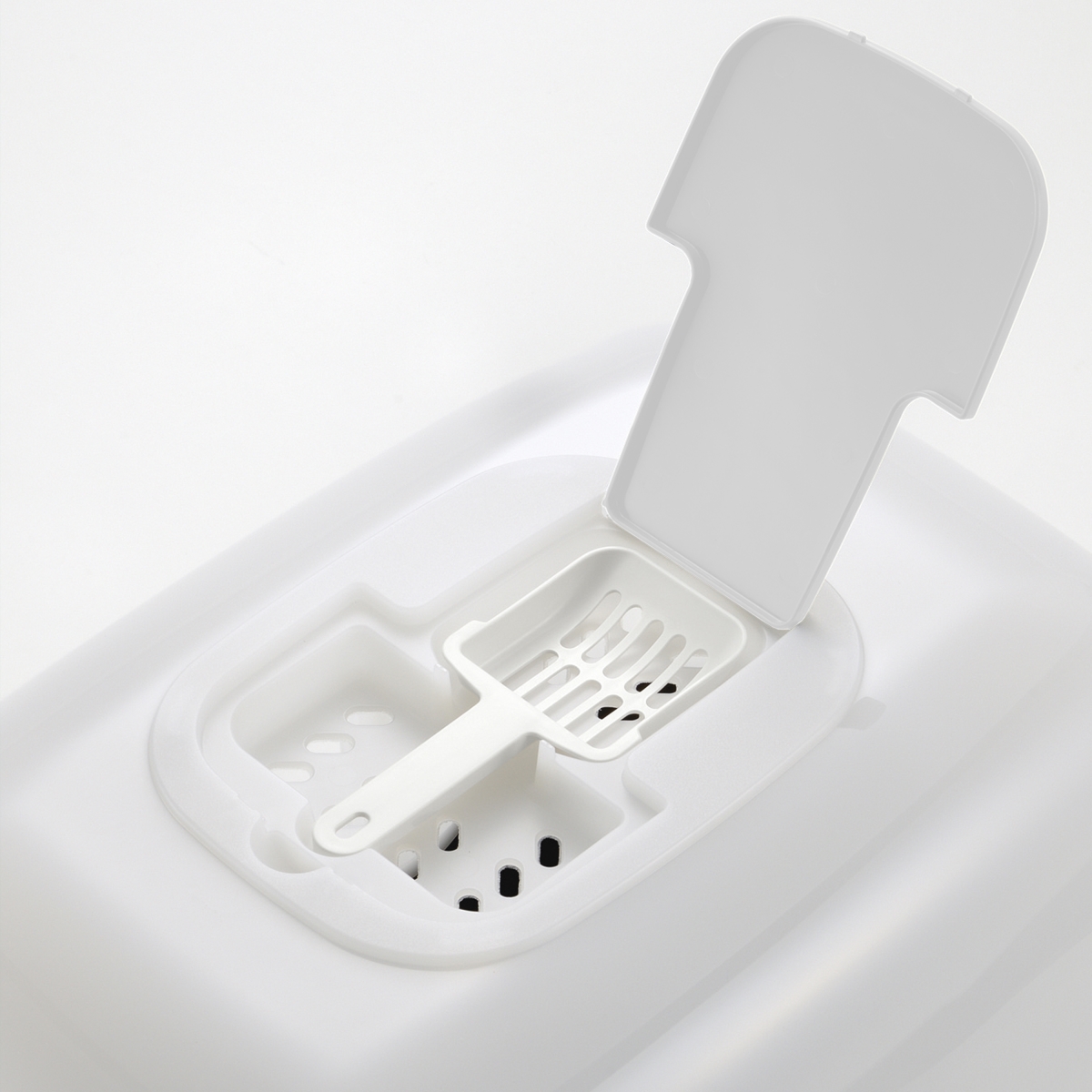 Picture of Richell 60023 PAW TRAX Wide Hooded Cat Litter Box - White