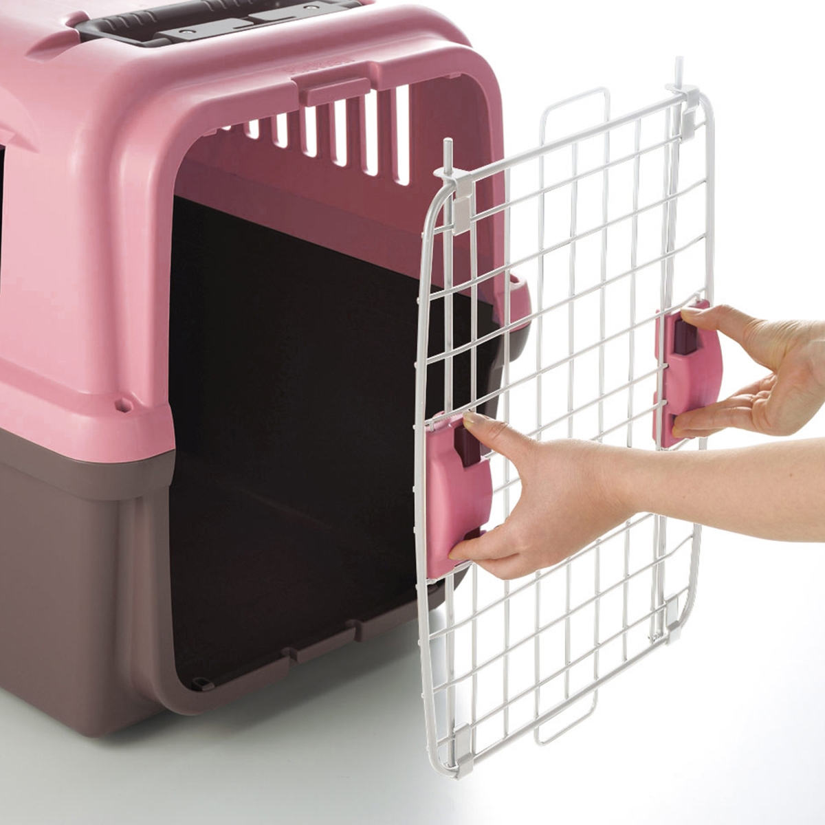 Picture of Richell 80032 E-Z Mobile Pet Carrier S/M