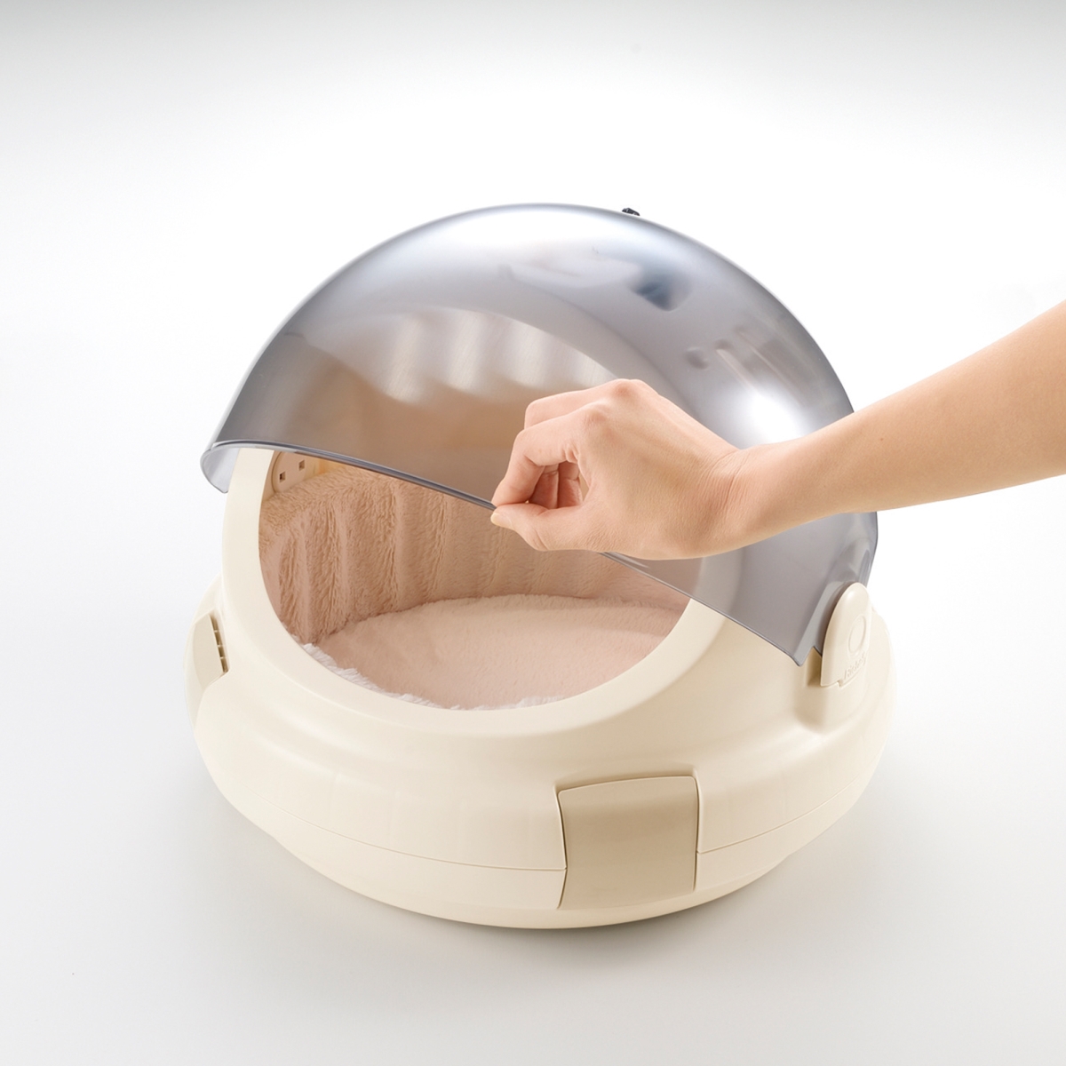 Picture of Richell 80039 Space Capsule Pet Carrier & Bed