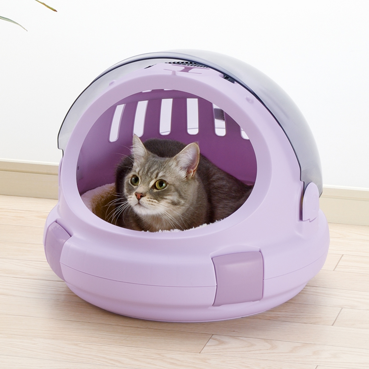 Picture of Richell 80040 Space Capsule Pet Carrier & Bed in Lavender