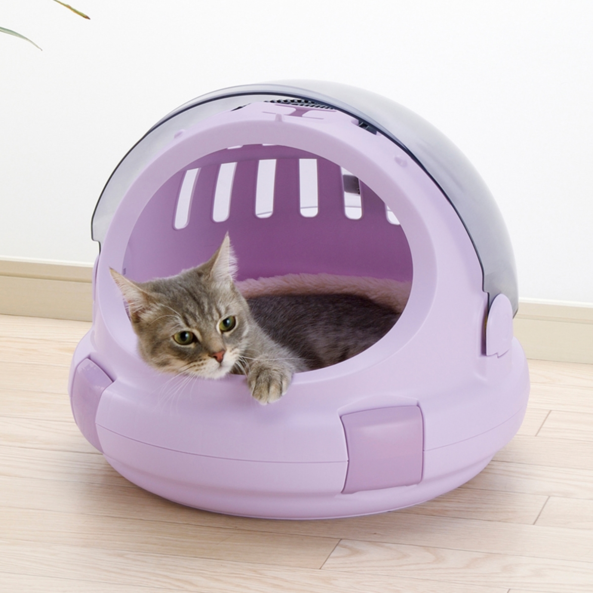 Picture of Richell 80040 Space Capsule Pet Carrier & Bed in Lavender