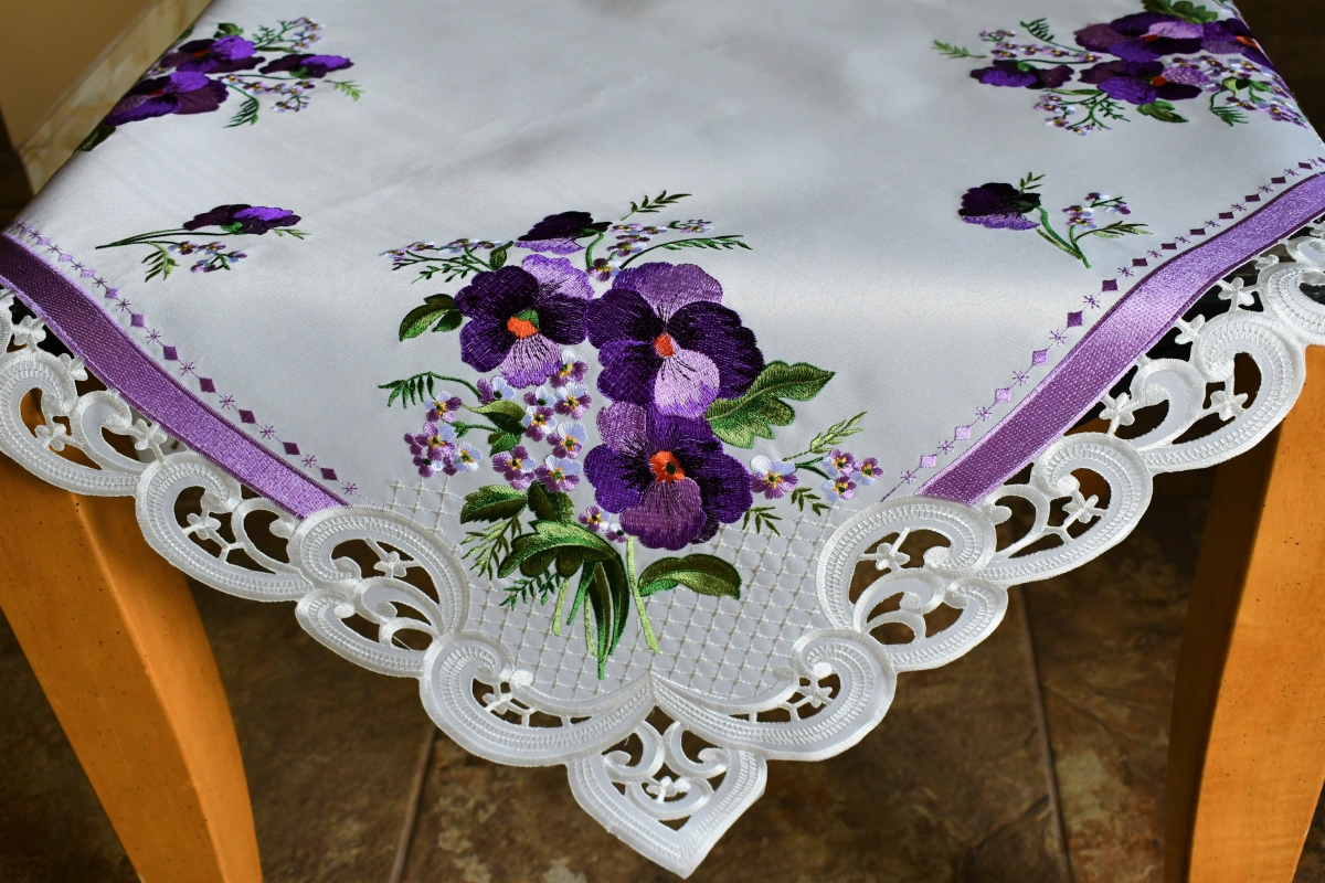 Picture of Sinobrite H0010-34x34SQ 34 x 34 in. Purple Pansy on Cream Fabric Square Table Topper
