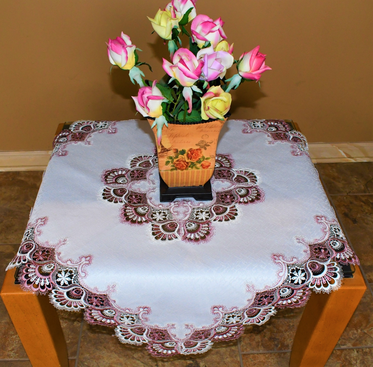 Picture of Sinobrite H8139-P-34x34SQ 34 x 34 in. Purple European Lace with White Antique Fabric Square Table Topper
