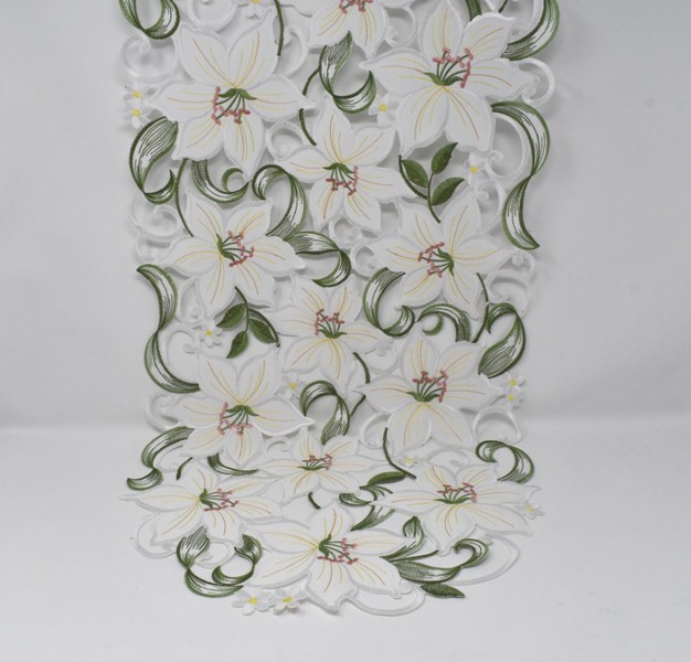 15 x 54 in. Lily on White Fabric Table Runner