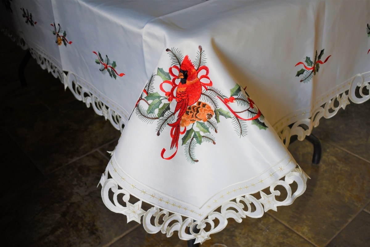 68 x 126 in. Cardinal & Pine Cone on Branches Tablecloth