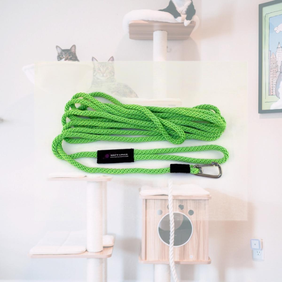 Picture of Soft Lines PSW10630LIMEGREEN Floating Dog Swim Snap Leashes 0.37 In. Diameter By 30 Ft. - Lime Green