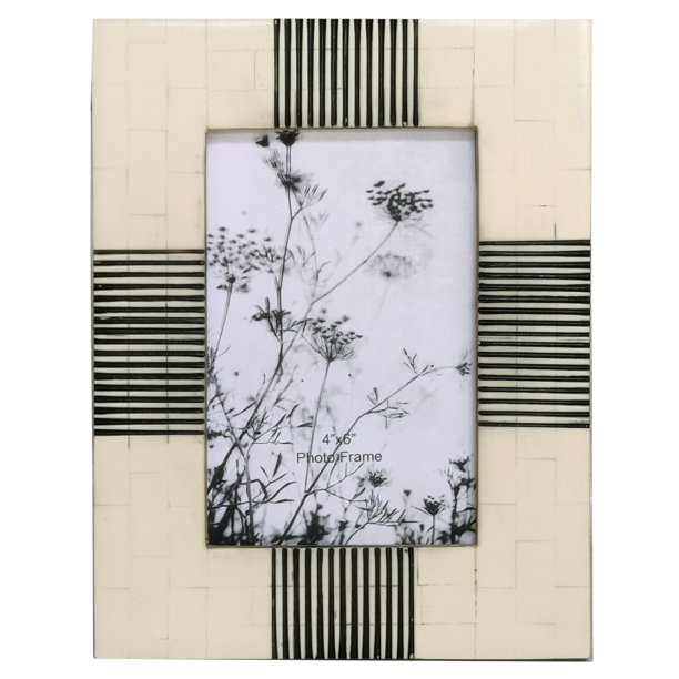 Picture of Sagebrook Home 16851 4 x 6 in. Resin Abstract Photo Frame&#44; Black & White