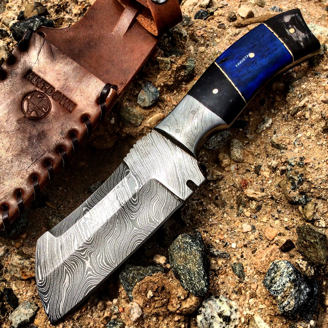 9834 9 in. Hunt-Down Damascus Blade Hunting Knife Horn Handle with Leather Sheath