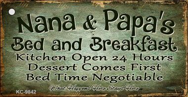 KC-9842 Nana & Papas Bed & Breakfast Novelty Key Chain - 1.5 x 3 in.