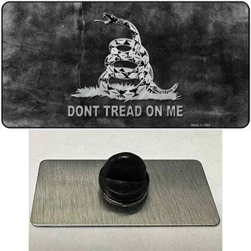 PIN-LP-8225 1.5 x 0.75 in. Dont Tread On Me Black Novelty Rectangle Metal Hat Pin