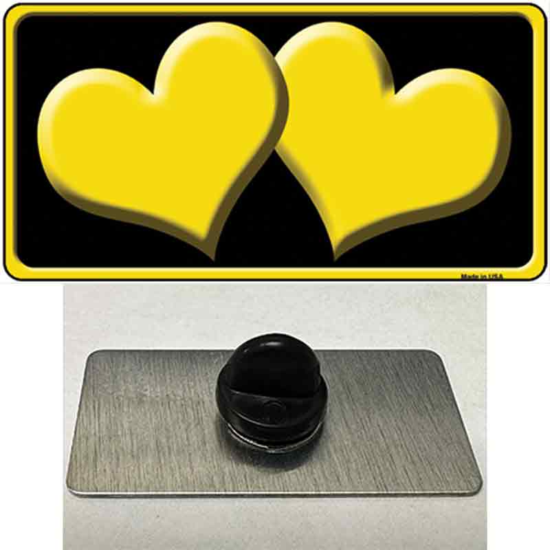 PIN-LP-2469 1.5 x 0.75 in. Solid Yellow Centered Hearts Black Novelty Rectangle Metal Hat Pin