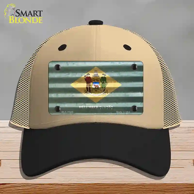 HAT02-MLP-11949 Delaware Corrugated Flag Novelty License Plate Hat, Mesh - Khaki & Black