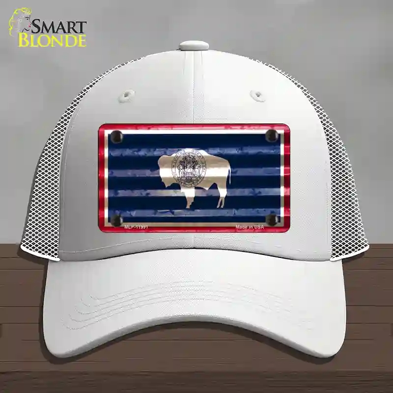 HAT19-MLP-11991 Wyoming Corrugated Flag Novelty License Plate Hat, Mesh - White