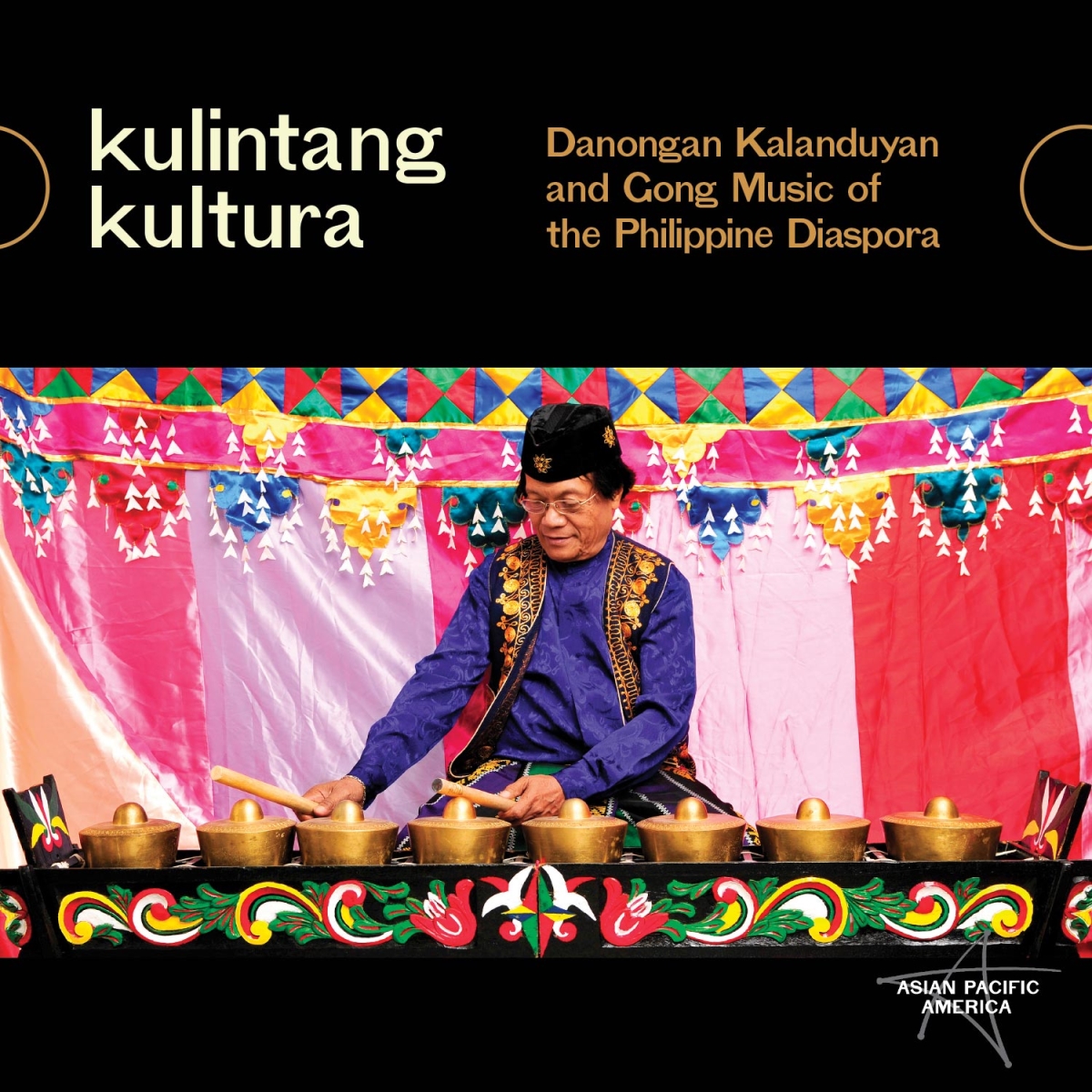 Picture of Smithsonian Folkways Recordings SF-40593-CD Kulintang Kultura - Danongan Kalanduyan & Gong Music of the Philippine Diaspora 2 CD