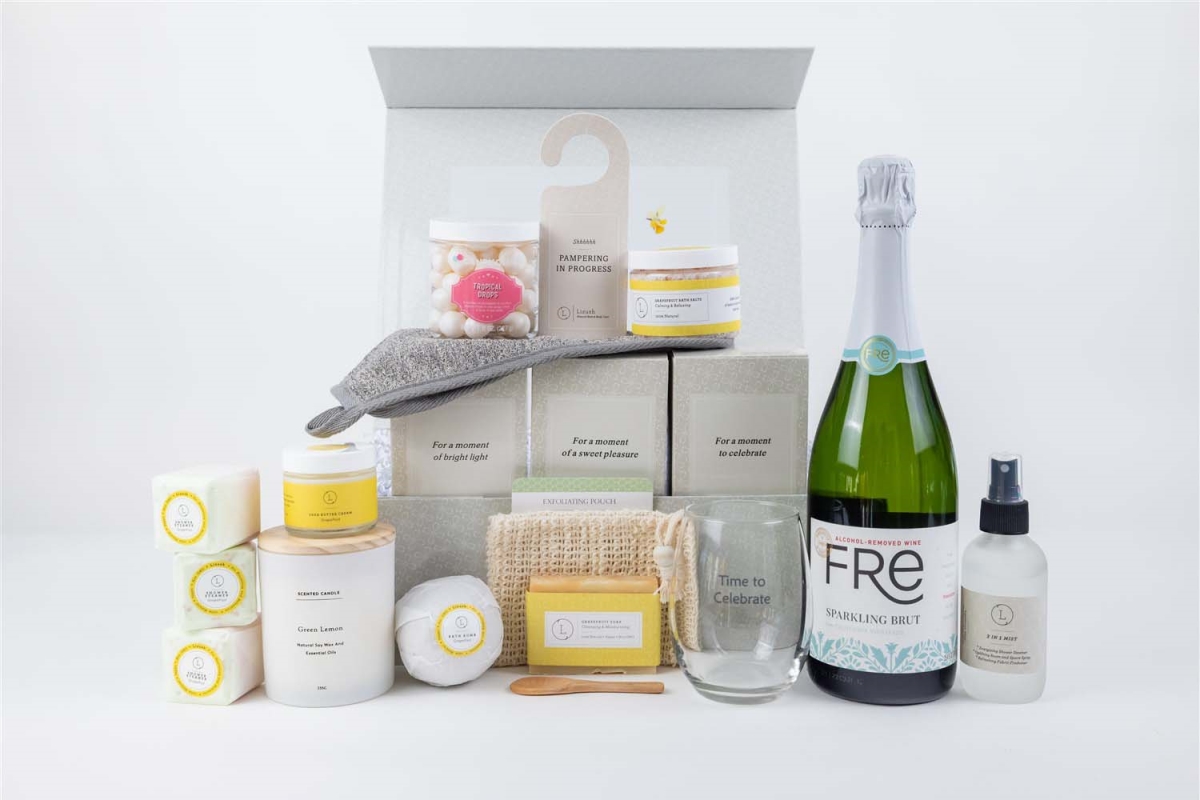 LZSH-196044427962 Congratulations Basket Celebration Gift Box