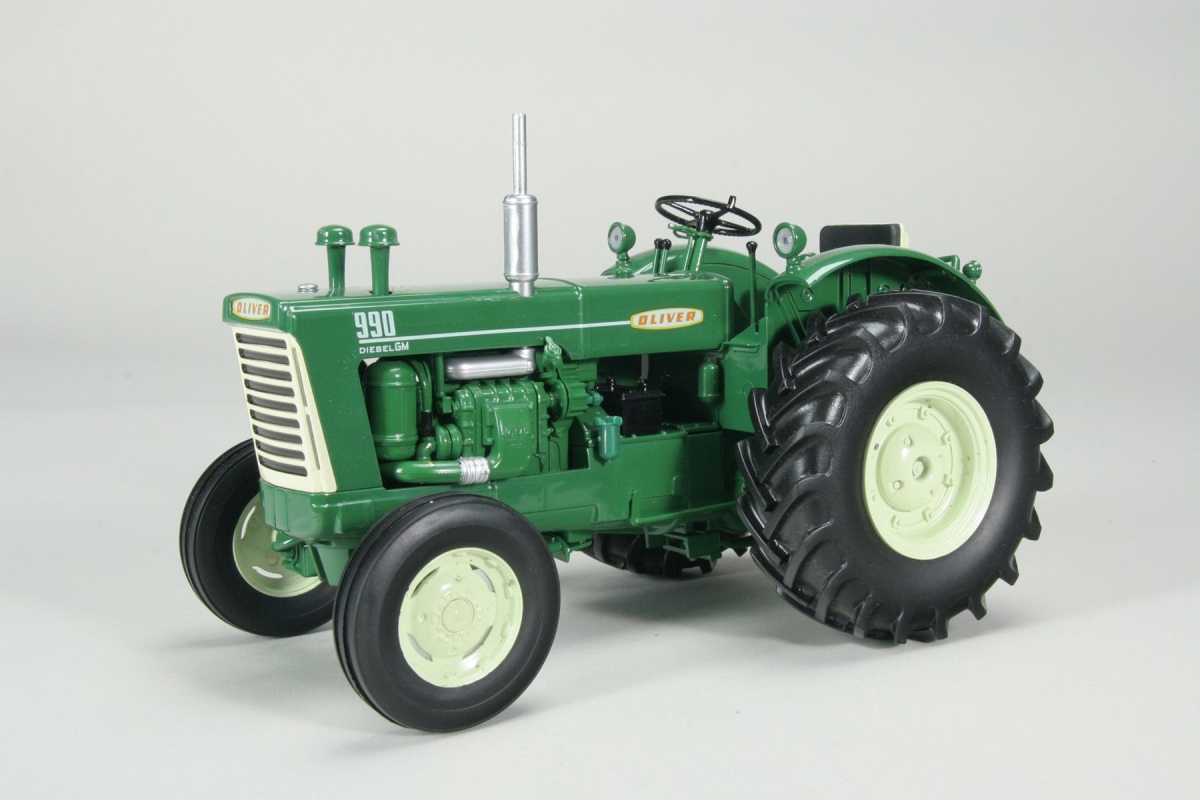 SpecCast SCT 912 1-16 Scale Oliver 990 Diesel Tractor
