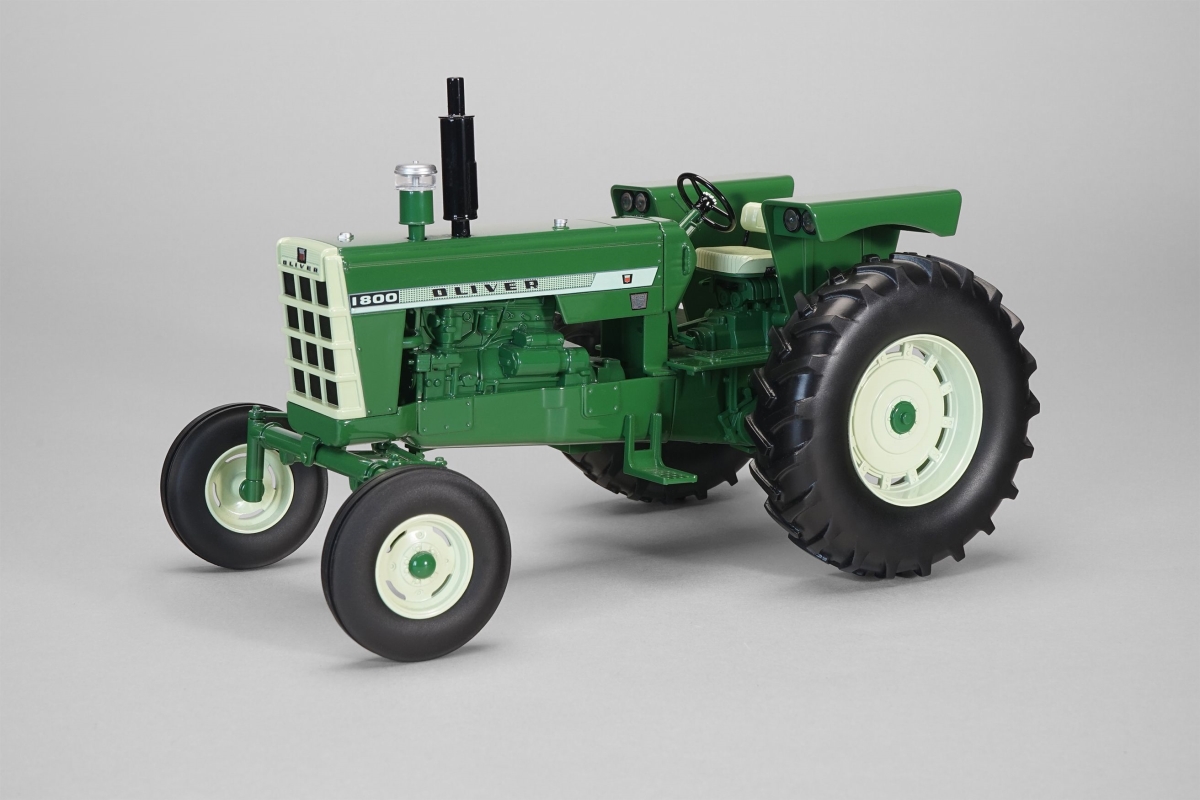 1-16 Scale Oliver 1800 Tractor with Wide Front & Checkerboard Decal