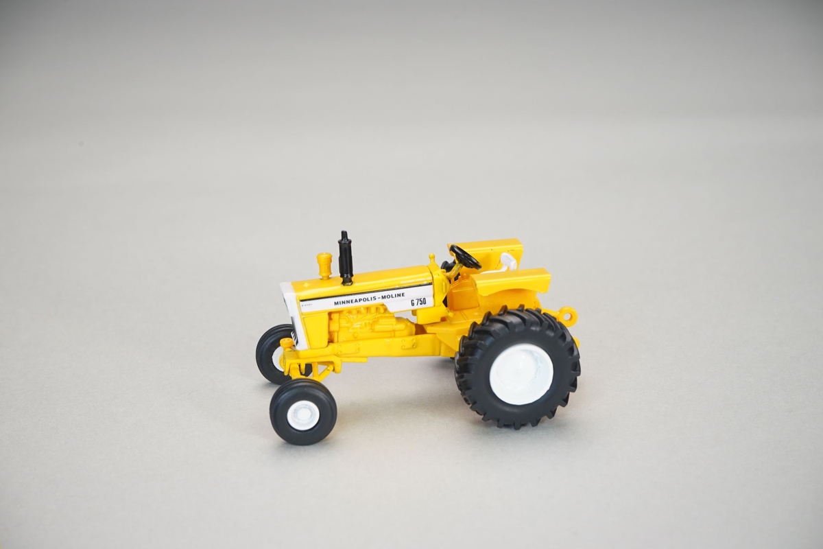1-64 Scale Minneapolis Moline G750 Tractor with Wide Front